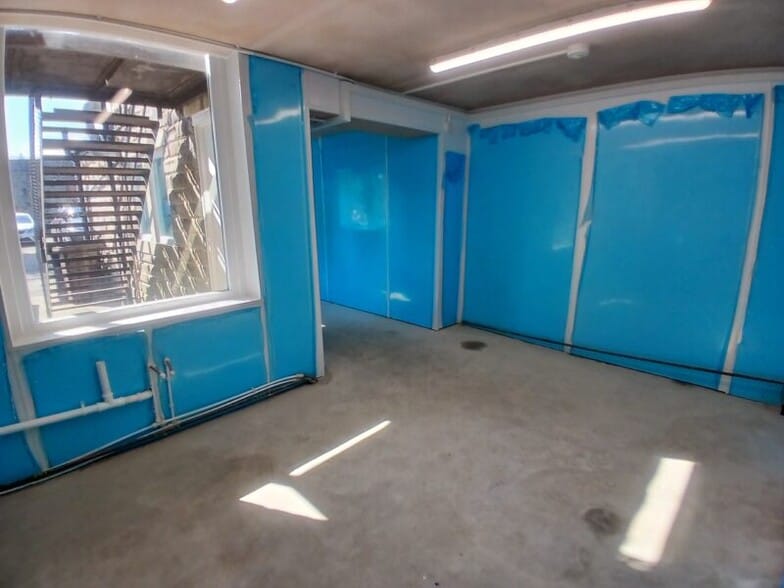 25 Victoria Rd, Barnoldswick for lease - Interior Photo - Image 3 of 7