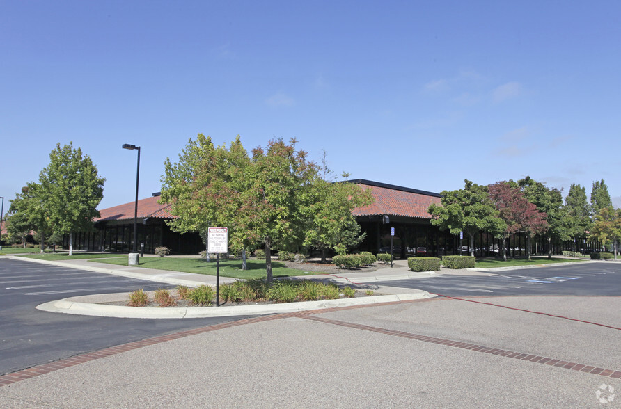 6539 Dumbarton Cir, Fremont, CA for lease - Primary Photo - Image 1 of 3