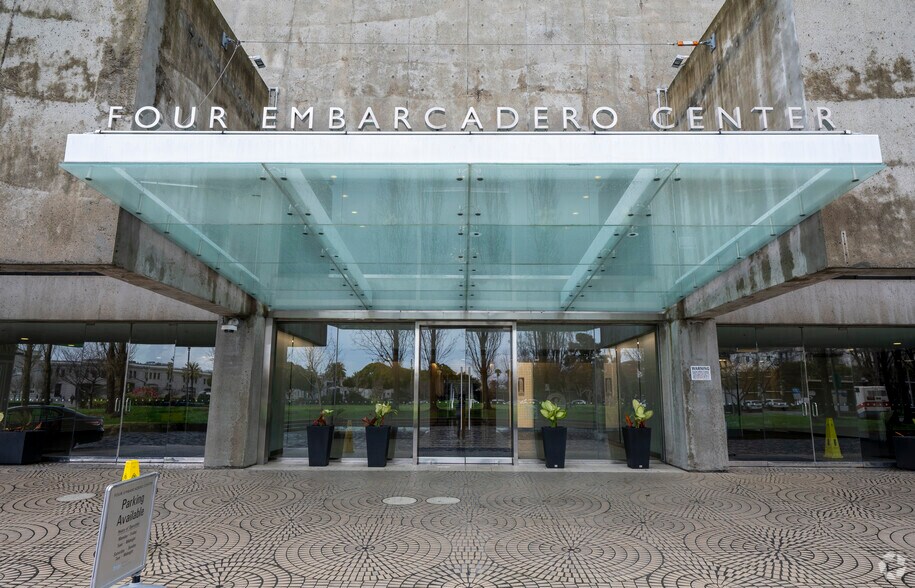 4 Embarcadero Ctr, San Francisco, CA for lease - Building Photo - Image 2 of 3