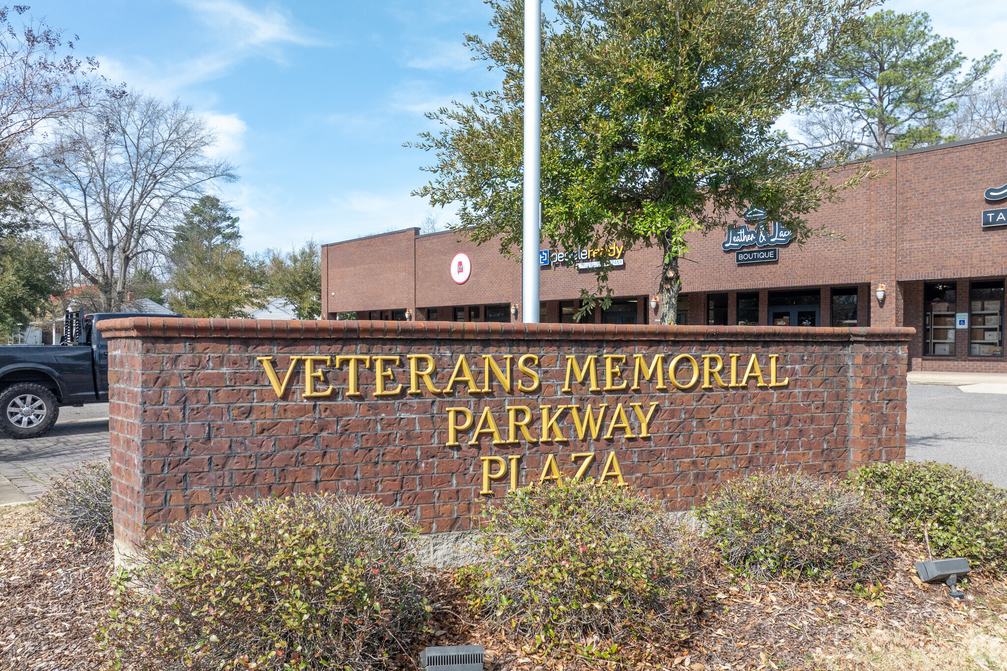 2000 Veterans Memorial Pky, Tuscaloosa, AL 35404 - Veterans Memorial ...