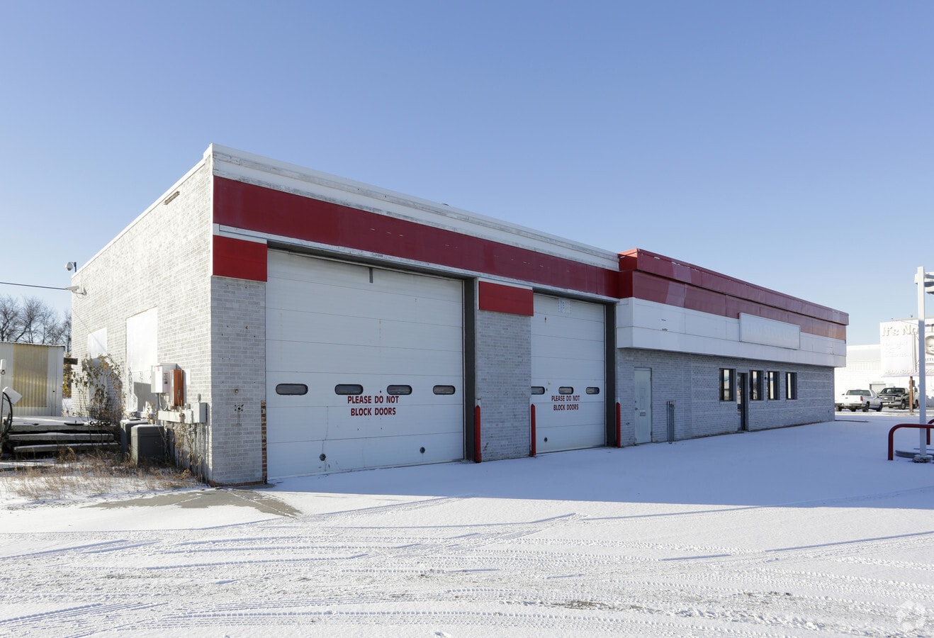 1321 Center Ave, Moorhead, MN 56560