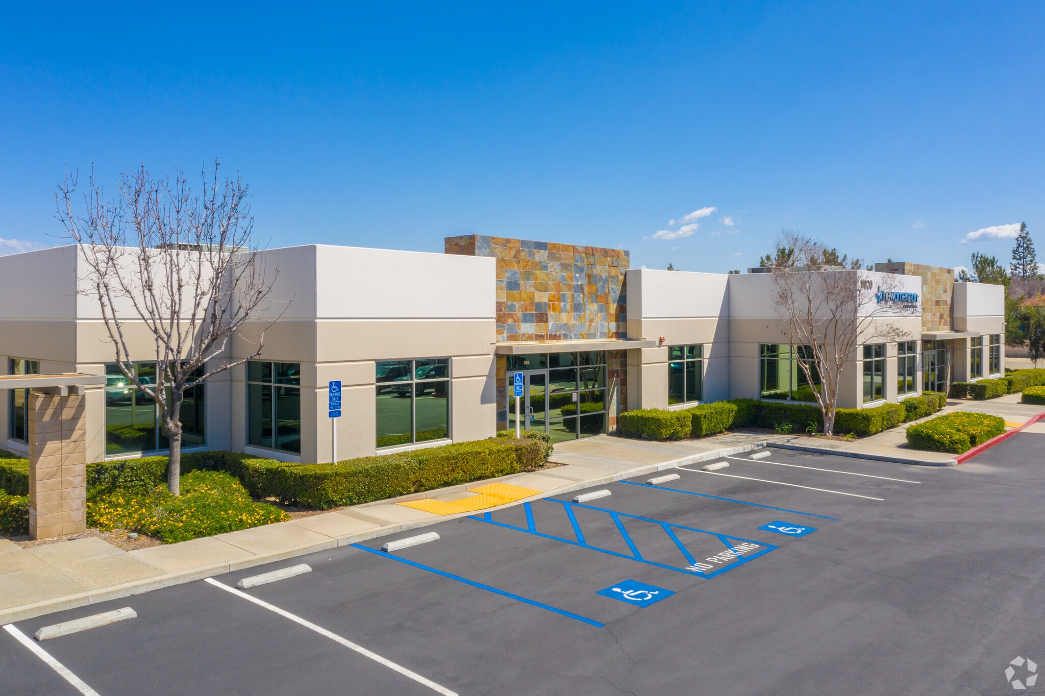 11820 Pierce St, Riverside, CA for lease Primary Photo- Image 1 of 7