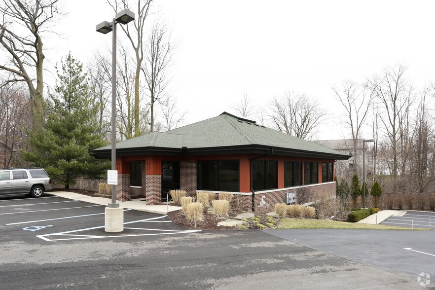 3333 Grand Ridge Dr NE, Grand Rapids, MI for sale - Primary Photo - Image 1 of 1