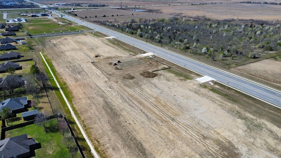 5516 E 146th St N, Collinsville, OK for sale - Building Photo - Image 2 of 6