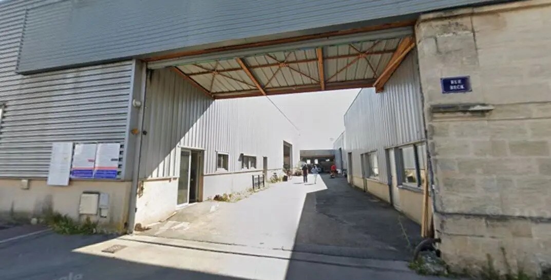 Industrial in Bordeaux for lease Building Photo- Image 1 of 7