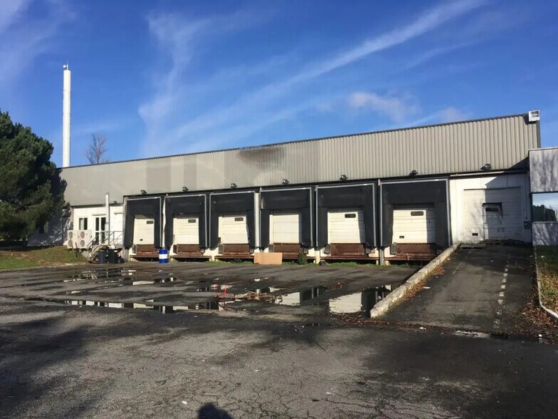 Flex in Lormont for lease - Building Photo - Image 1 of 7