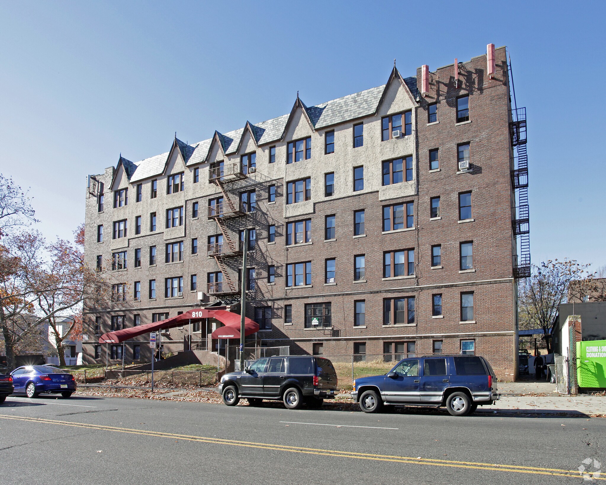 Multifamily in Newark, NJ for sale Primary Photo- Image 1 of 1