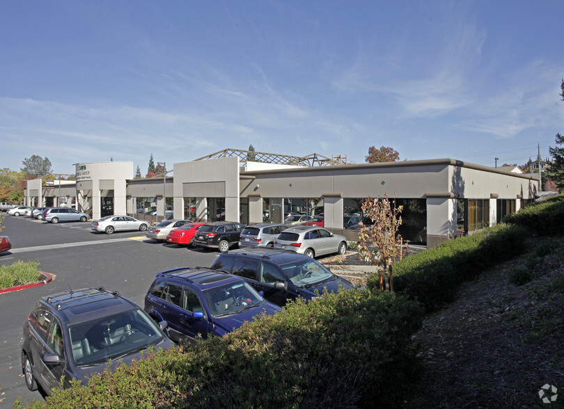 251 Turn Pike Dr, Folsom, CA for lease - Building Photo - Image 1 of 9