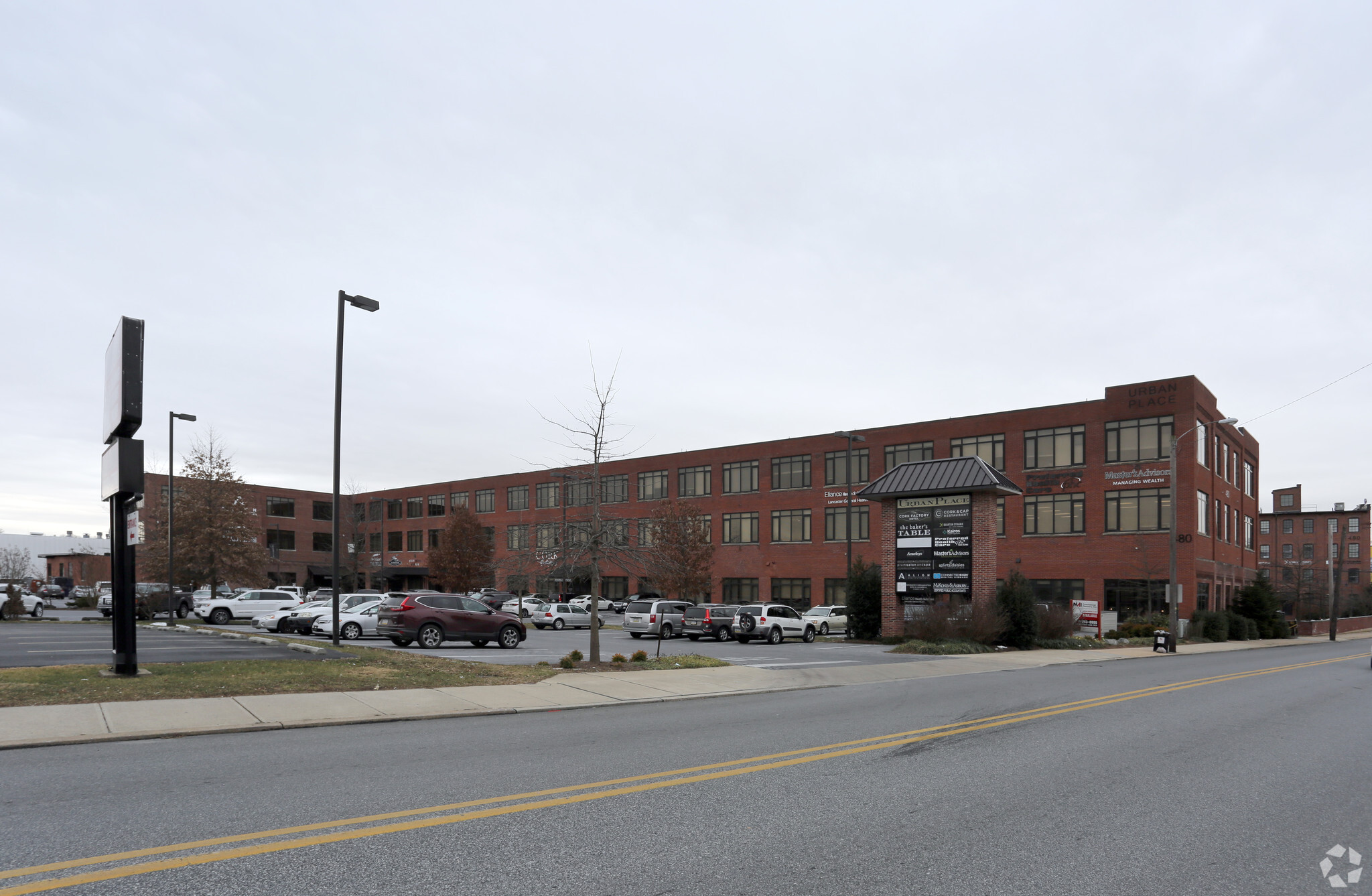 480 New Holland Ave, Lancaster, PA for lease Primary Photo- Image 1 of 52