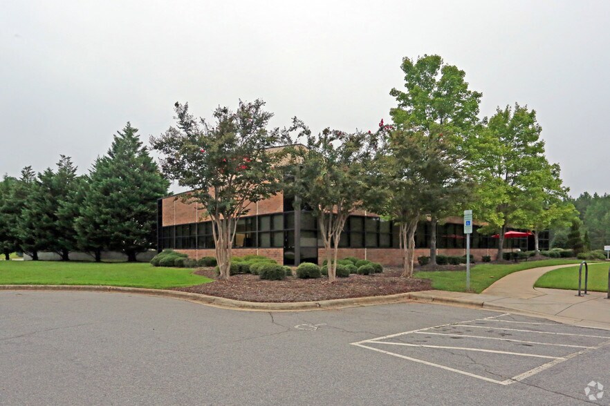 12 TW Alexander Dr, Durham, NC 27709 Building 200