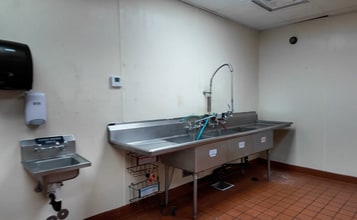 310 S Boulder Hwy, Henderson, NV for lease Interior Photo- Image 1 of 7