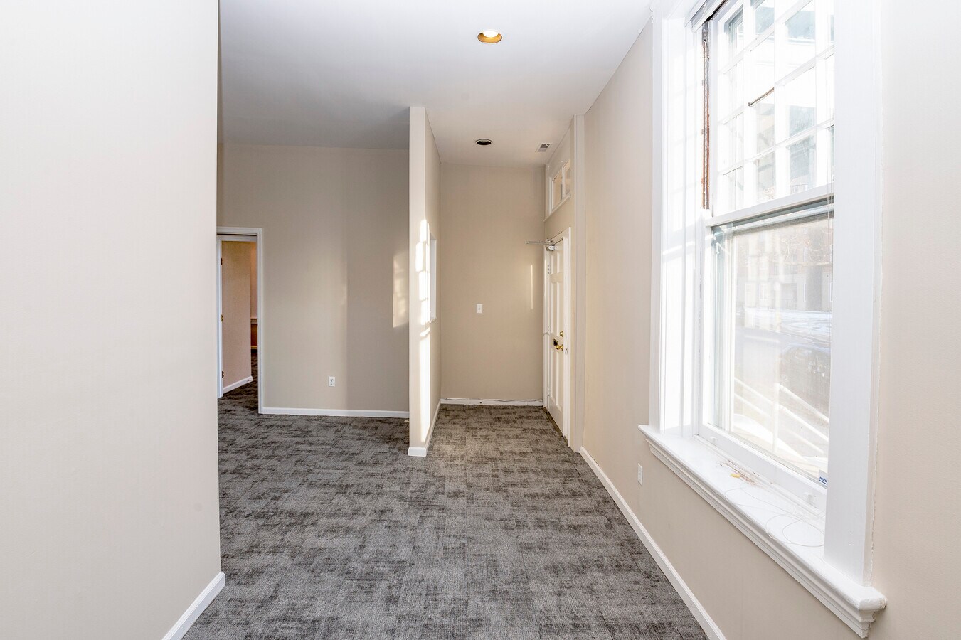 114 Wellington Pl, Cincinnati, OH 45219