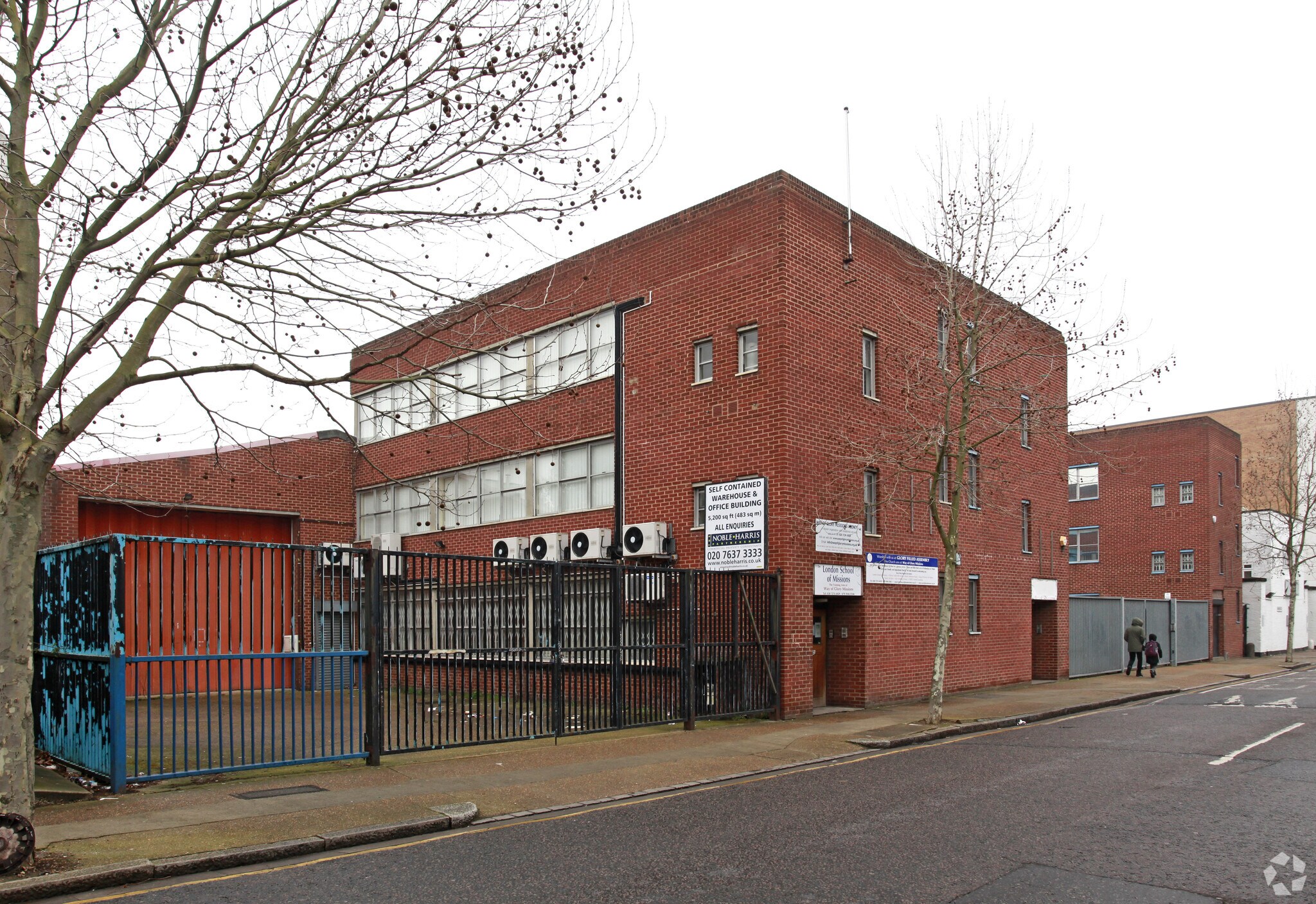 112A Warner Rd, London for lease Primary Photo- Image 1 of 5