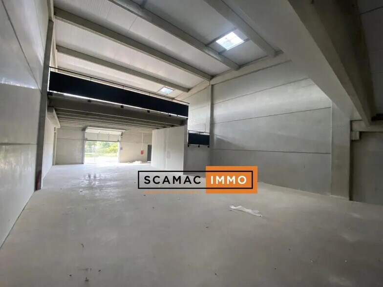 Industrial in Cuers for lease - Interior Photo - Image 2 of 5