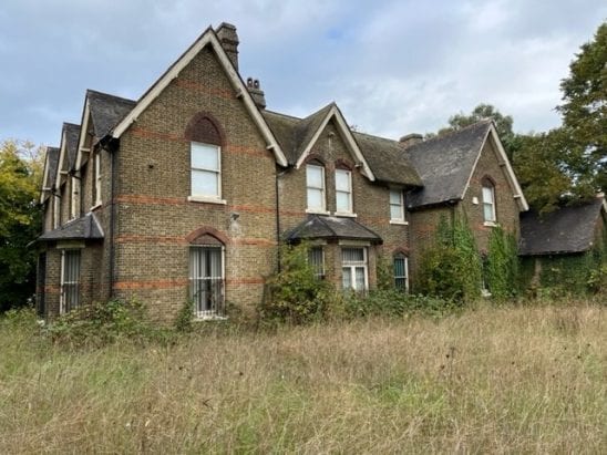 Moat Ln, Erith for sale - Primary Photo - Image 1 of 1