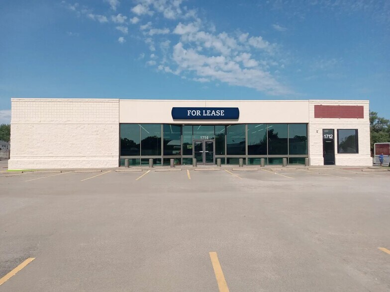 1714 S National Ave, Fort Scott, KS for lease - Building Photo - Image 1 of 4