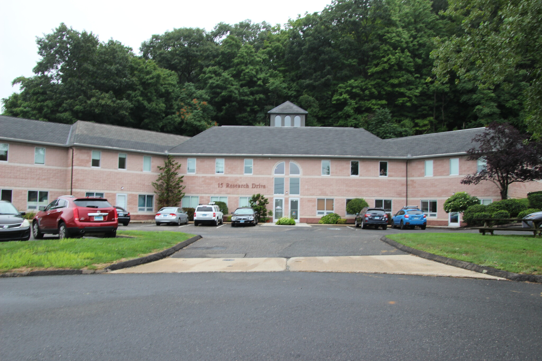 15 Research Dr, Woodbridge, CT for lease Building Photo- Image 1 of 25