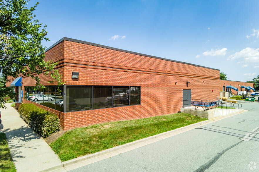 4351-4395 Nicole Dr, Lanham, MD for lease - Building Photo - Image 3 of 4