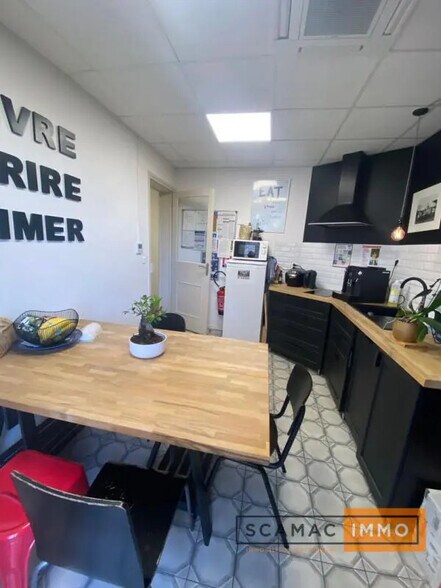 Flex in Vitry-sur-Seine for sale - Building Photo - Image 3 of 3