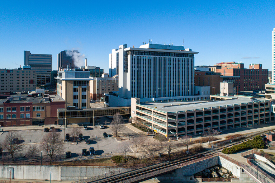 310 Broadway Ave S, Rochester, MN for lease - Building Photo - Image 3 of 10