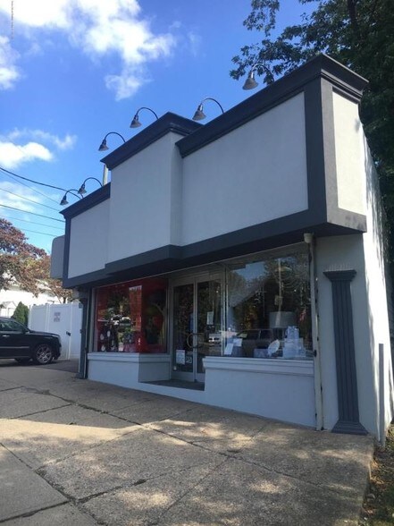 1206 Richmond Rd, Staten Island, NY for sale - Building Photo - Image 1 of 1