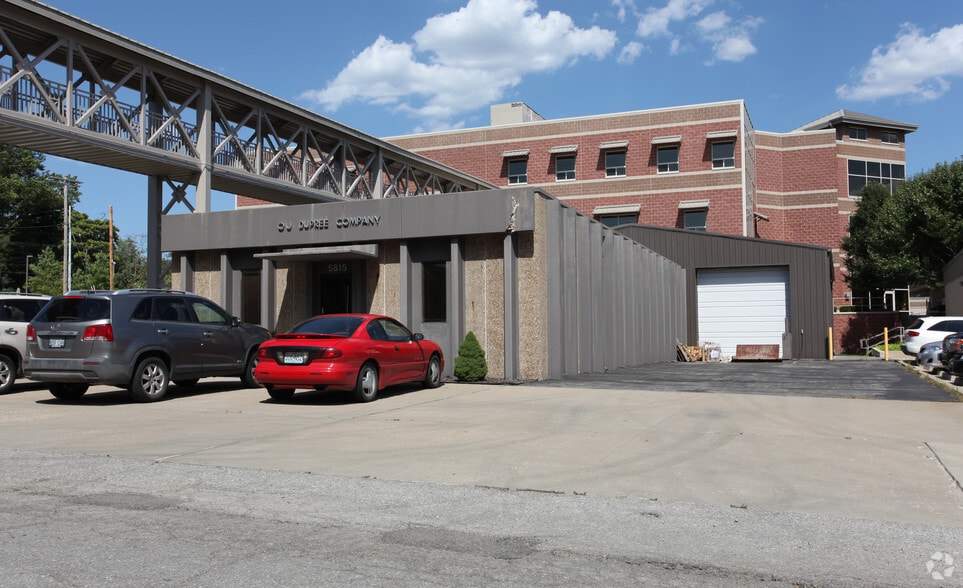 5815 Outlook St, Mission, KS for lease - Primary Photo - Image 1 of 5