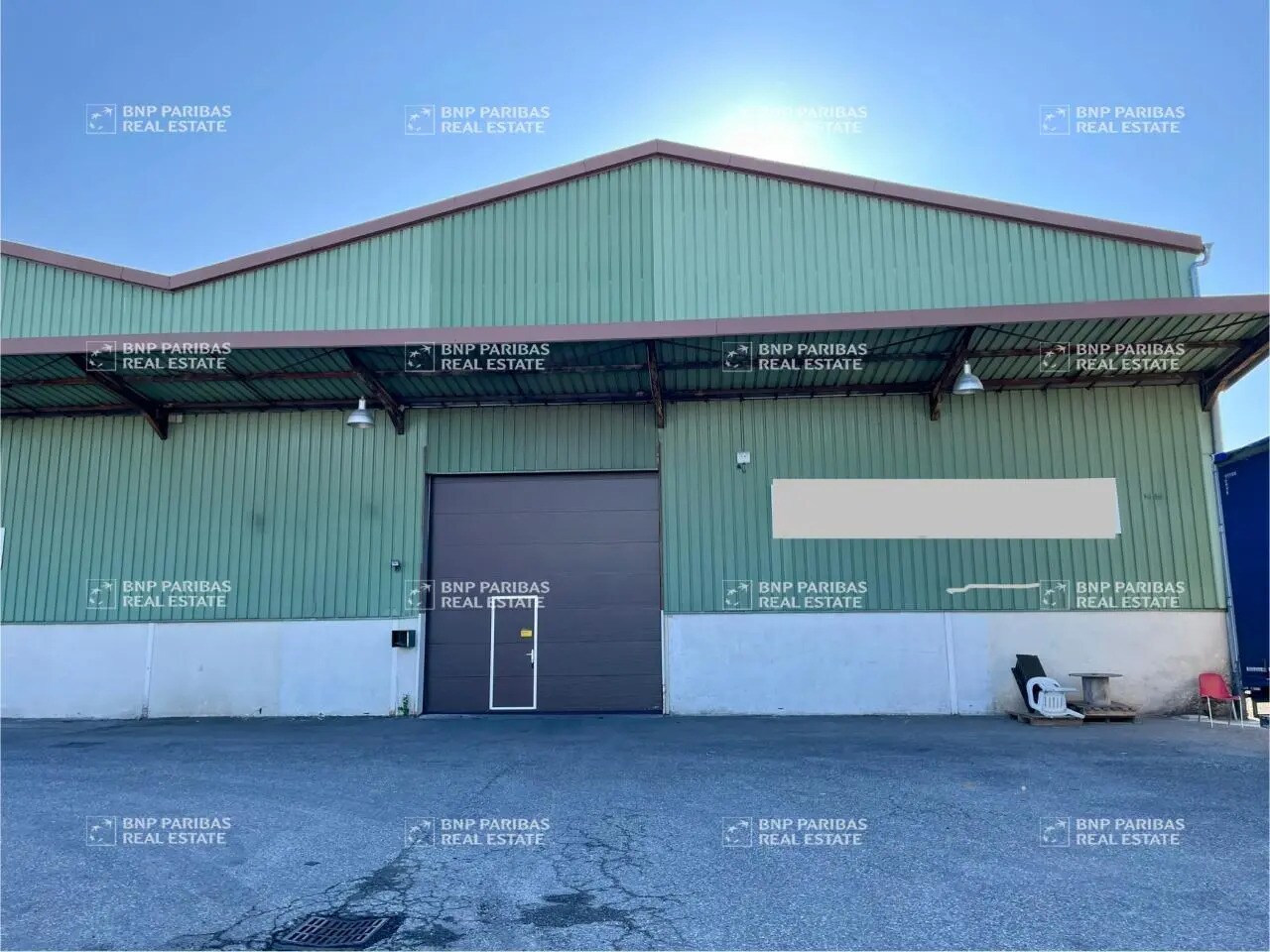 Flex in Annecy for lease Building Photo- Image 1 of 9