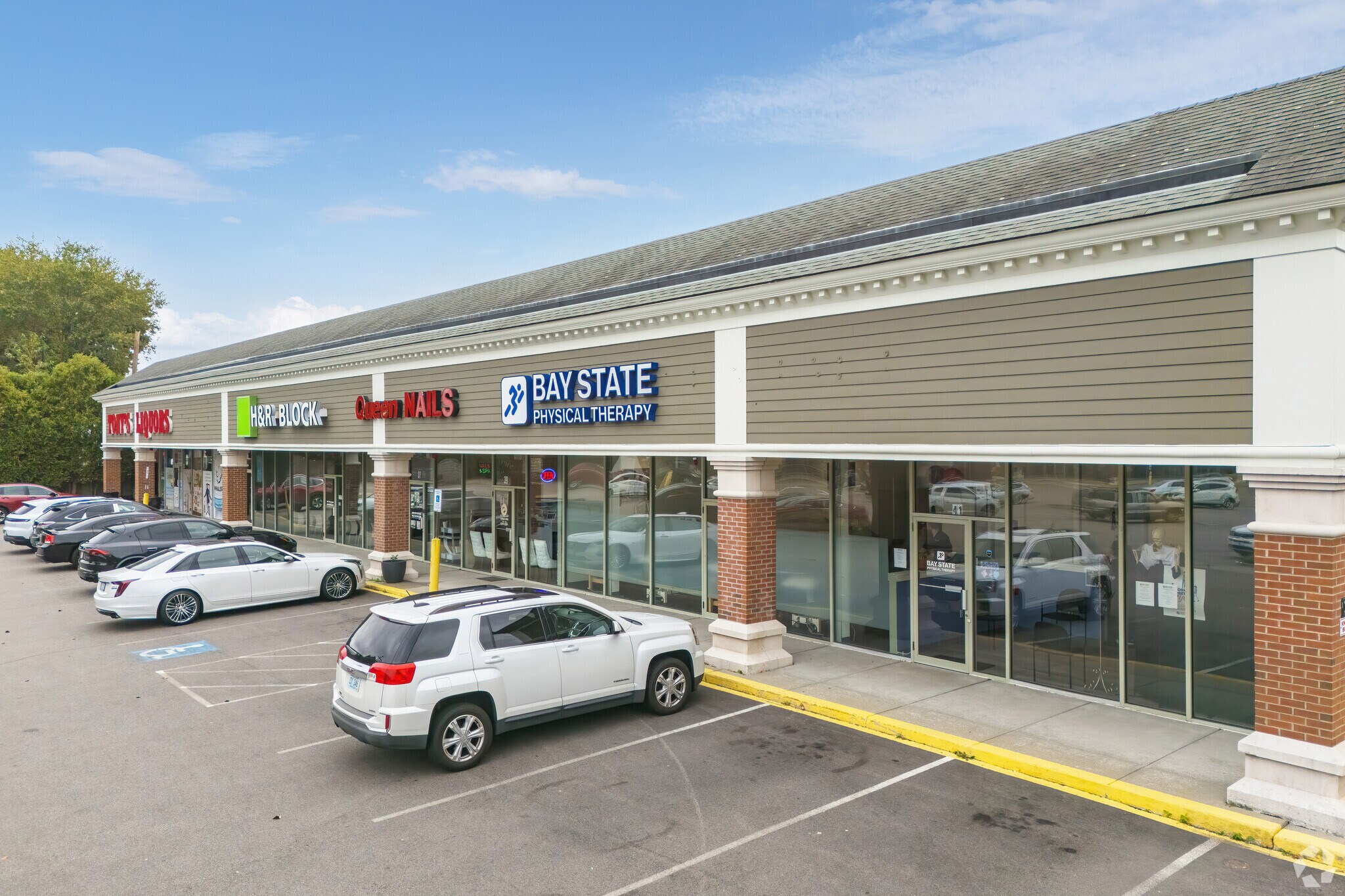 37 Smithfield Rd, North Providence, RI for sale Primary Photo- Image 1 of 1