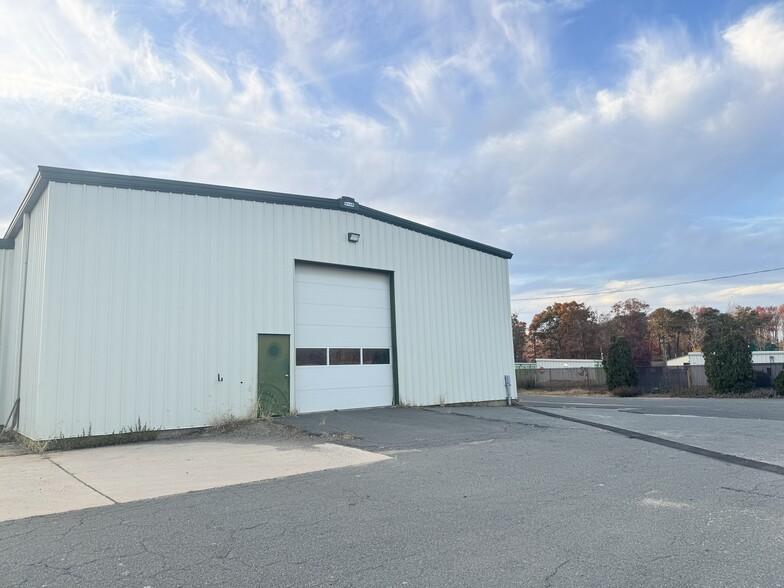 1628 Wyckoff Rd, Wall Township, NJ for lease - Building Photo - Image 1 of 18