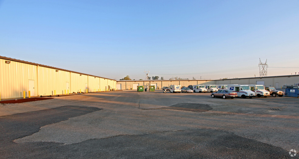 501 Adesa Blvd, Lenoir City, TN for lease - Building Photo - Image 3 of 9