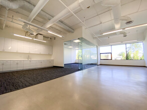 2701 Ocean Park Blvd, Santa Monica, CA for lease Interior Photo- Image 2 of 6