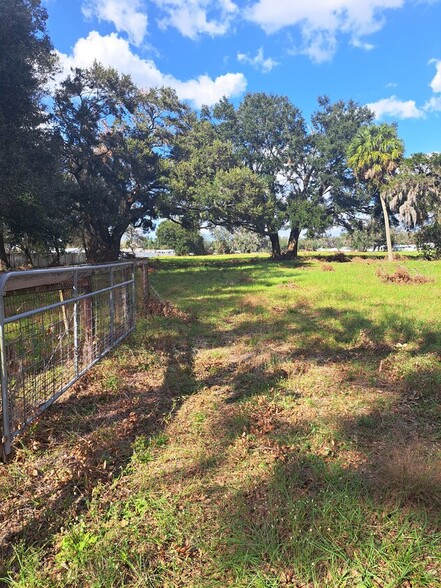 37435 Chancey Rd, Zephyrhills, FL for sale - Building Photo - Image 2 of 2