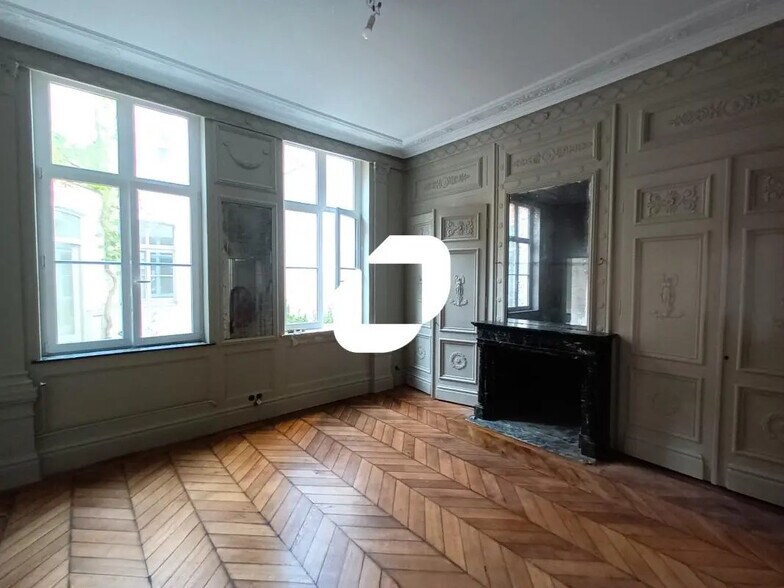 25 Rue Du Lieutenant Colpin, Lille for lease - Building Photo - Image 2 of 16