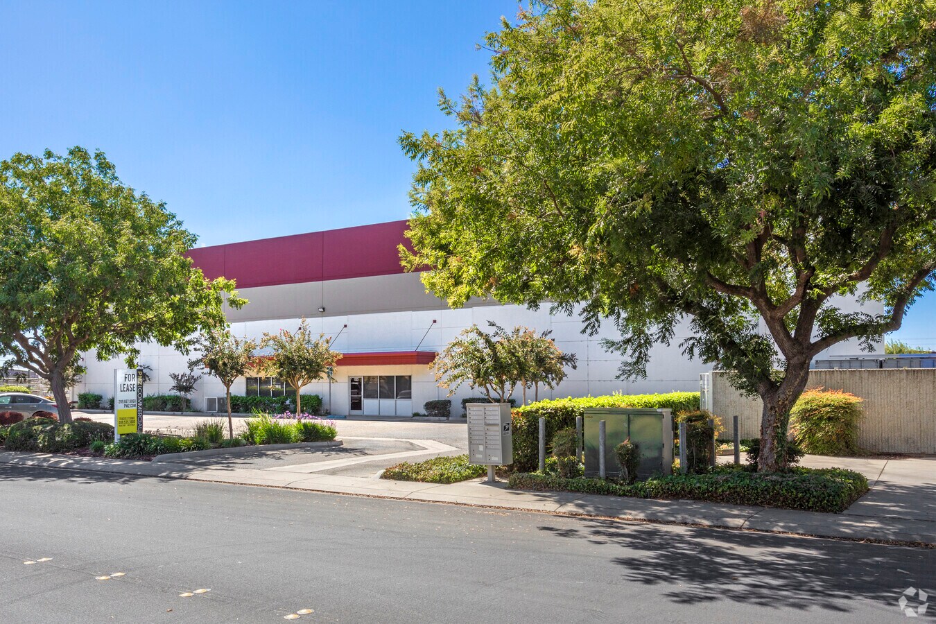 1525 Venture Ln, Turlock, CA 95380