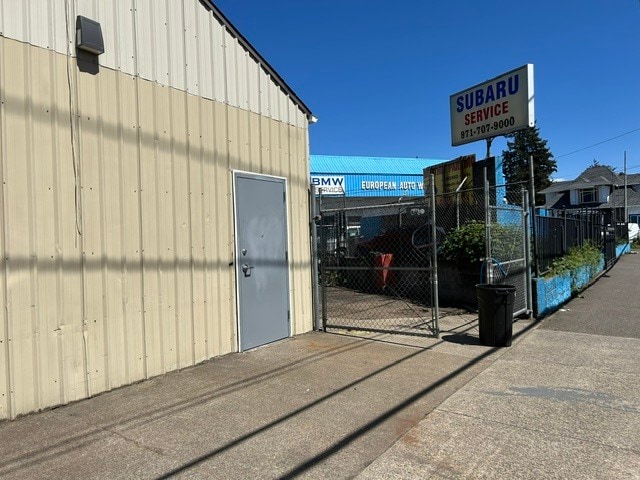 9819 SE Foster Rd, Portland, OR for sale - Building Photo - Image 3 of 8
