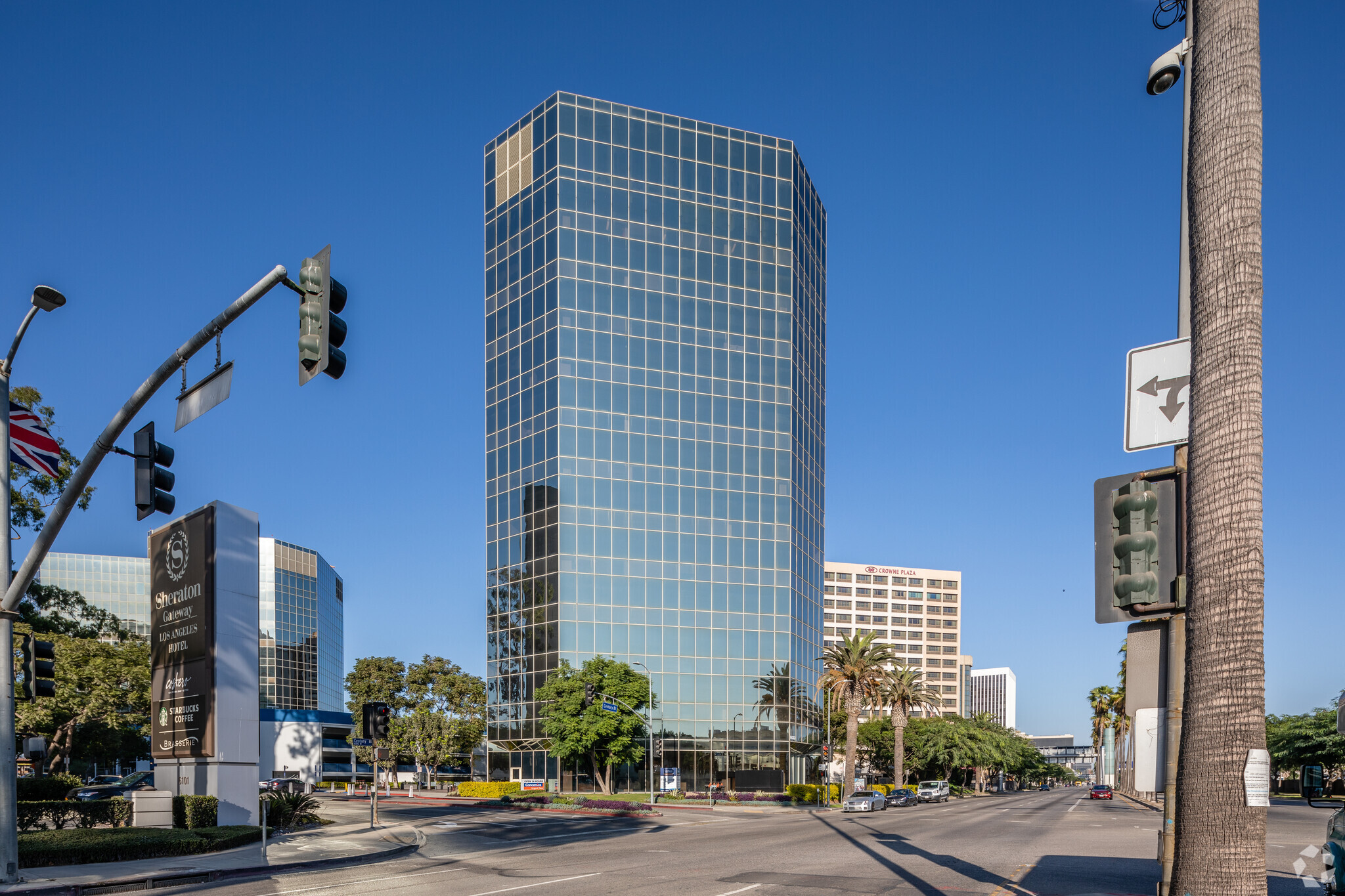 6033 W Century Blvd, Los Angeles, CA for lease Building Photo- Image 1 of 5