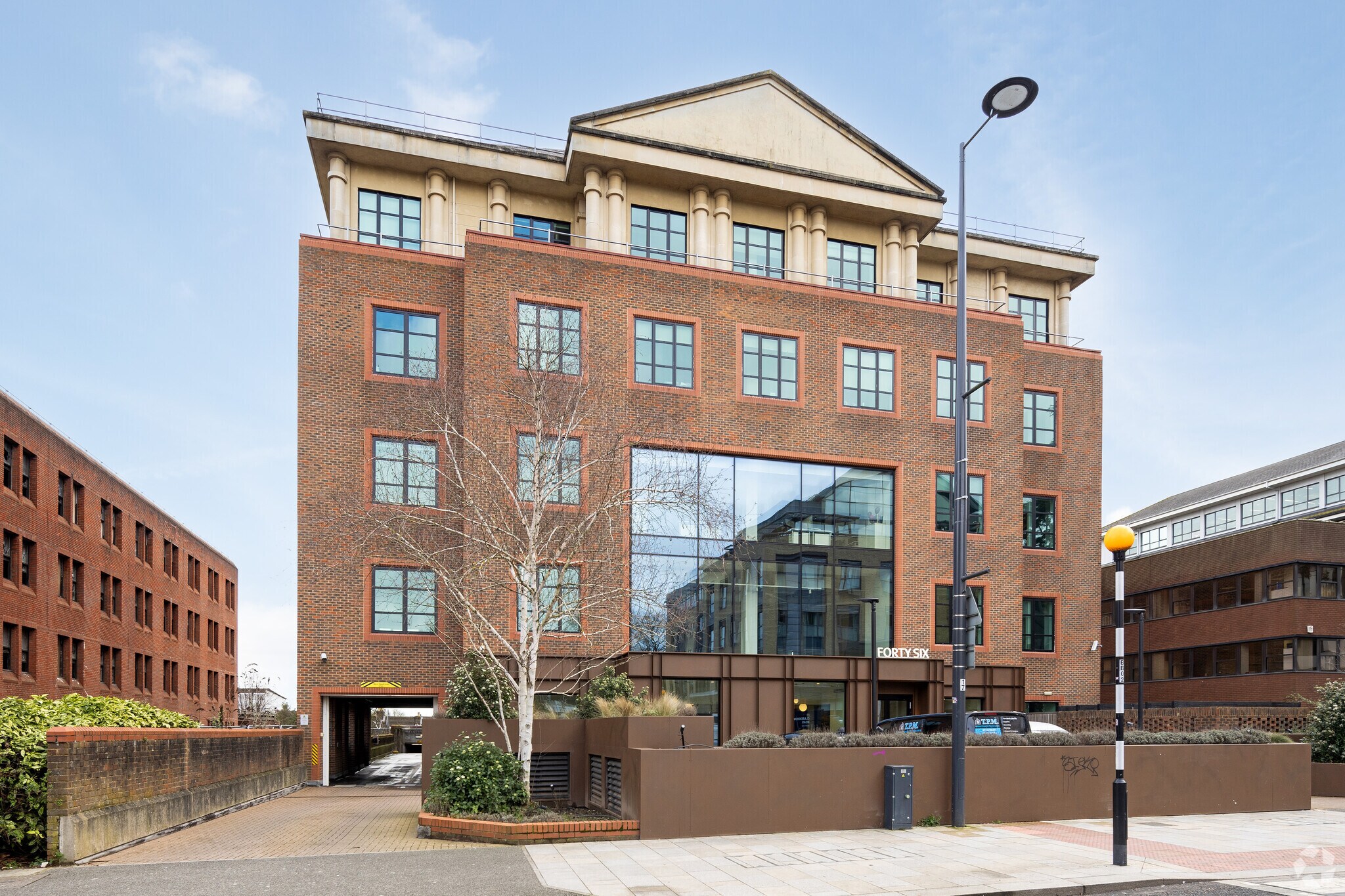46 Clarendon Rd, Watford for lease Primary Photo- Image 1 of 18