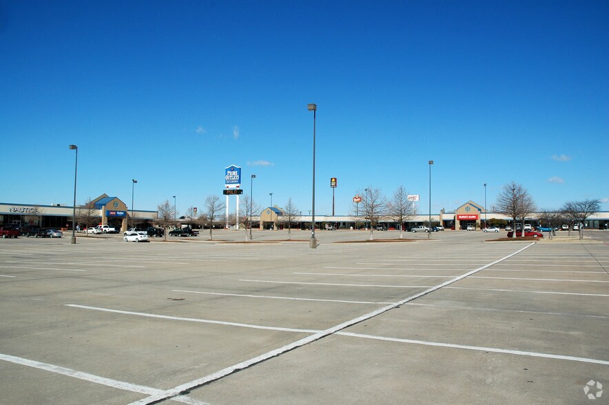 104 Interstate 35 Hwy NE, Hillsboro, TX for sale - Primary Photo - Image 1 of 1