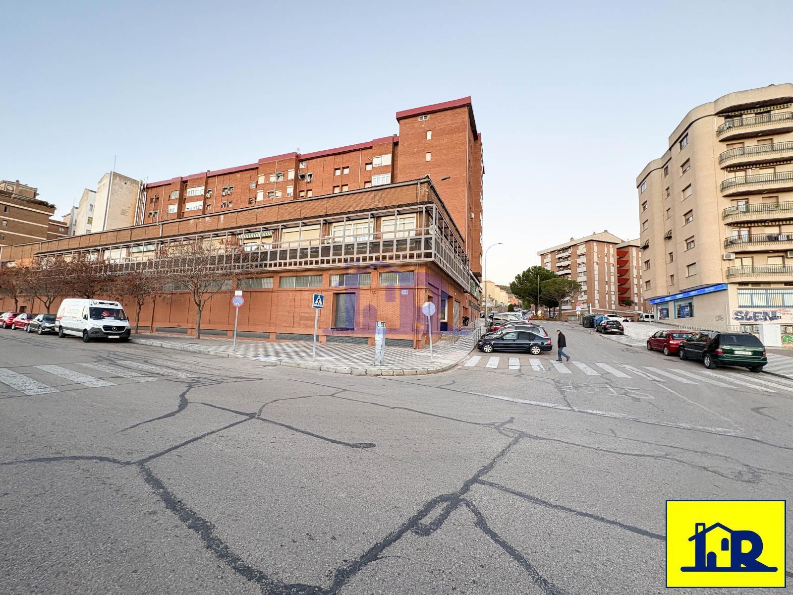 Retail in Cuenca, Cuenca for lease Building Photo- Image 1 of 6