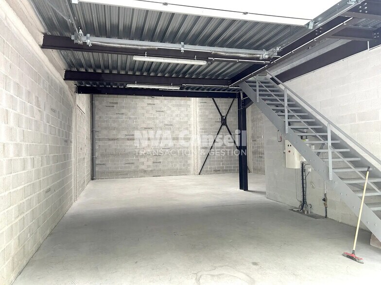 7 Rue Philippe Seguin, Franconville for lease - Interior Photo - Image 3 of 7