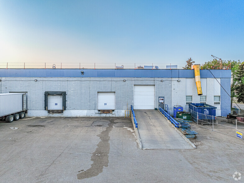 11504-11552 163 St NW, Edmonton, AB for lease - Building Photo - Image 3 of 5