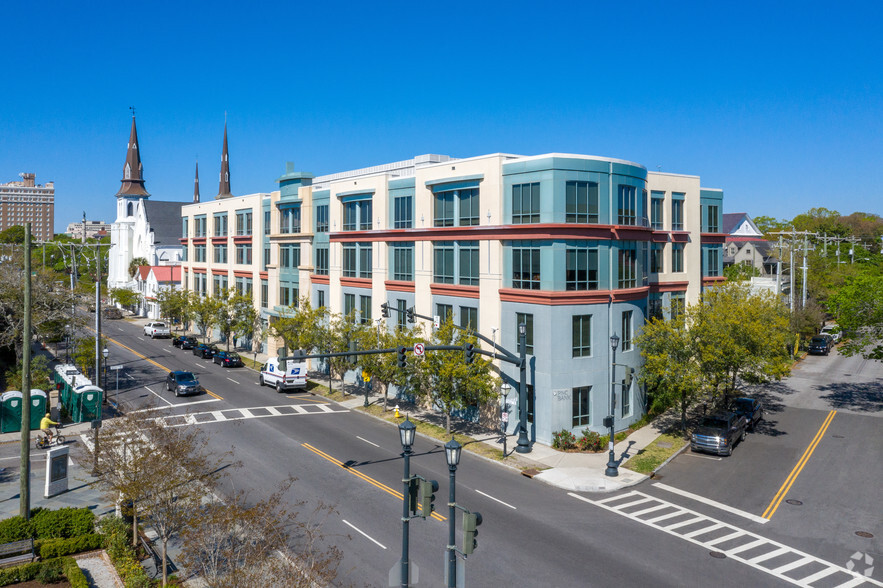 100 Calhoun St, Charleston, SC for lease - Building Photo - Image 1 of 6