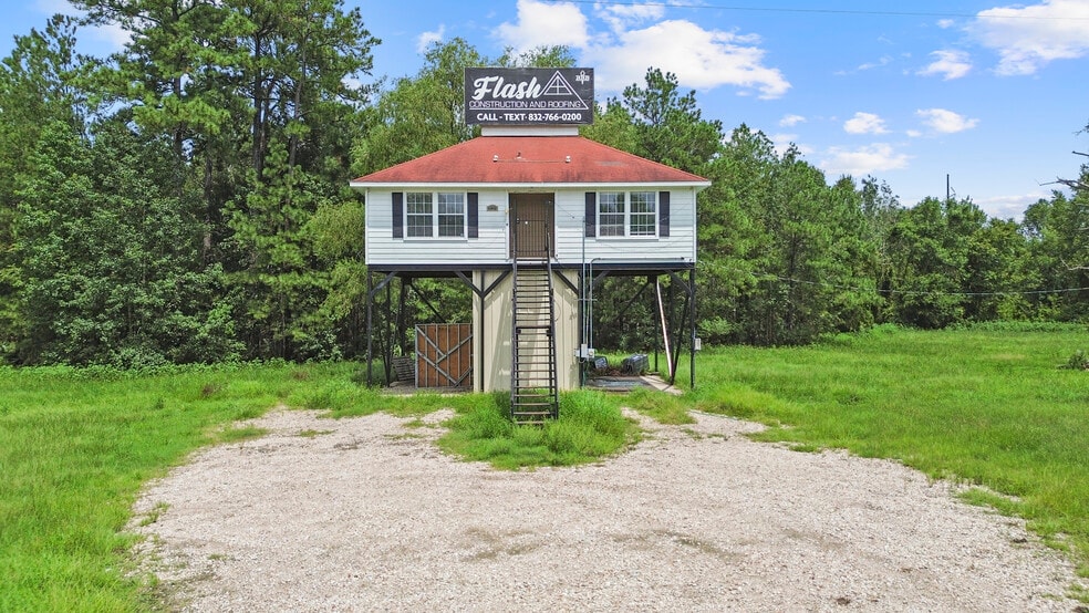 14815 Freeway Service Road, Conroe, TX for lease - Primary Photo - Image 1 of 16