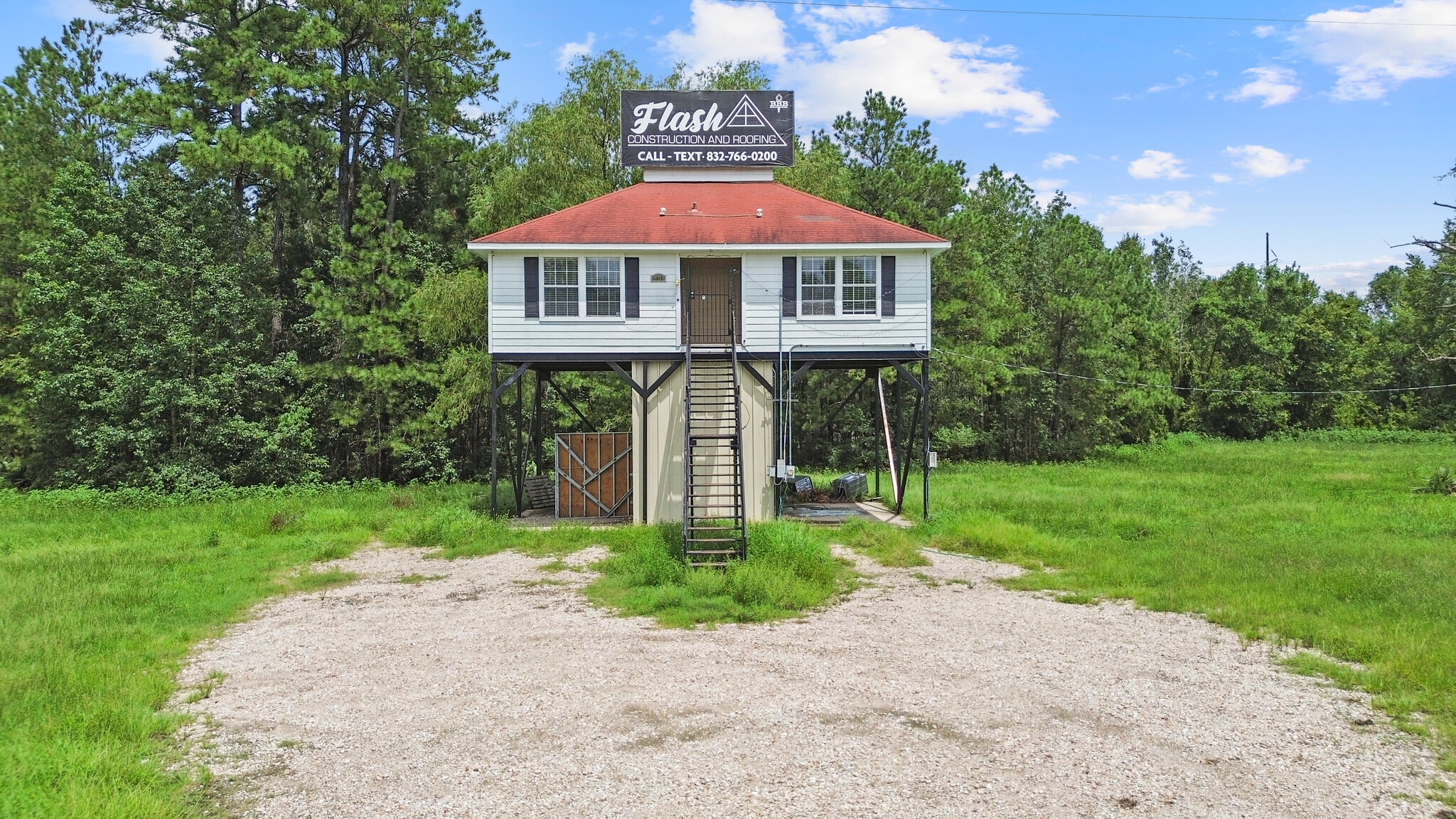 14815 Freeway Service Road, Conroe, TX for lease Primary Photo- Image 1 of 17