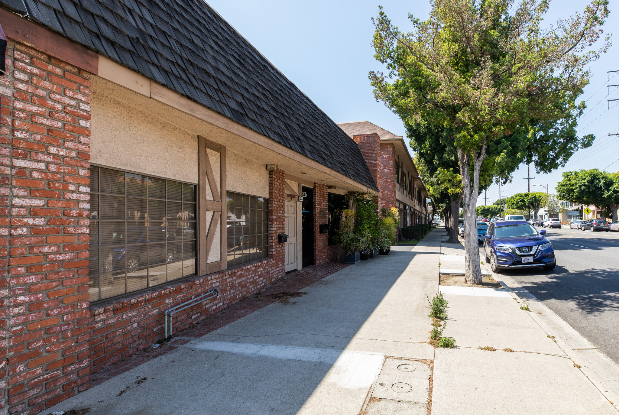 833 N Hollywood Way, Burbank, CA for sale Building Photo- Image 1 of 1