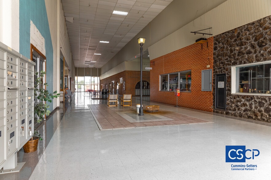 1206 N Highway 81, Duncan, OK for sale - Building Photo - Image 2 of 59