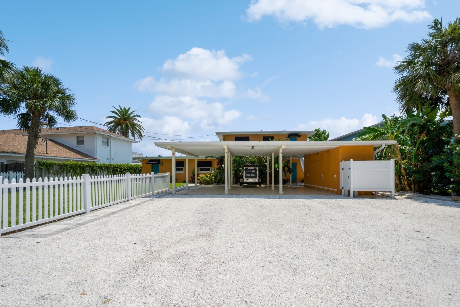 2605 Bay Blvd, Indian Rocks Beach, FL for sale Building Photo- Image 1 of 1
