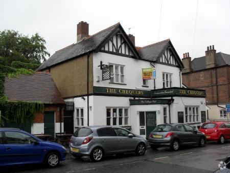 64 High St, Iver for sale Primary Photo- Image 1 of 1