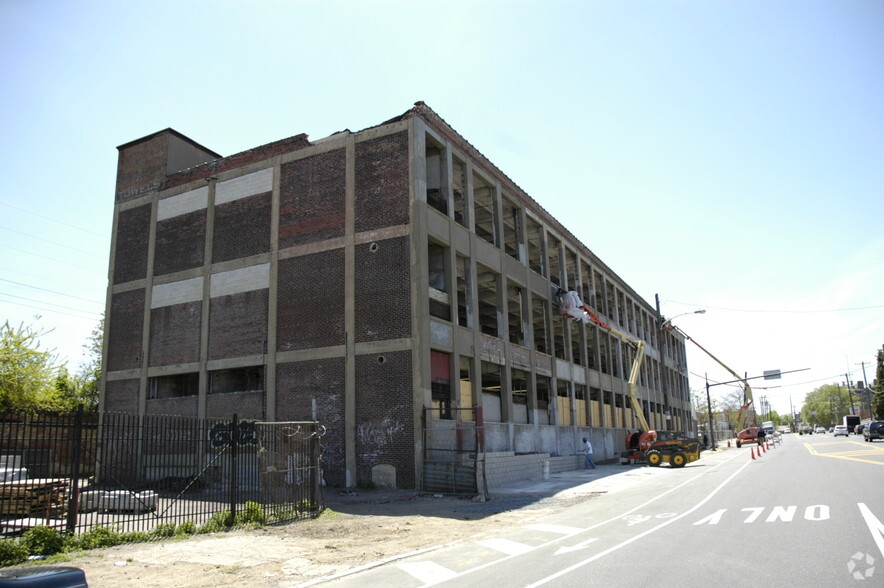 926 W Sedgley Ave, Philadelphia, PA for sale - Building Photo - Image 3 of 9