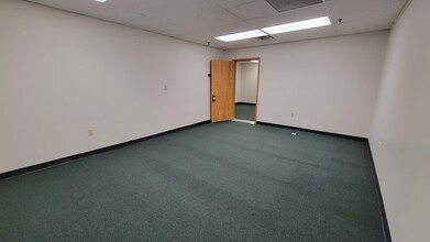 400-408 W Superior St, Duluth, MN for lease Interior Photo- Image 2 of 4